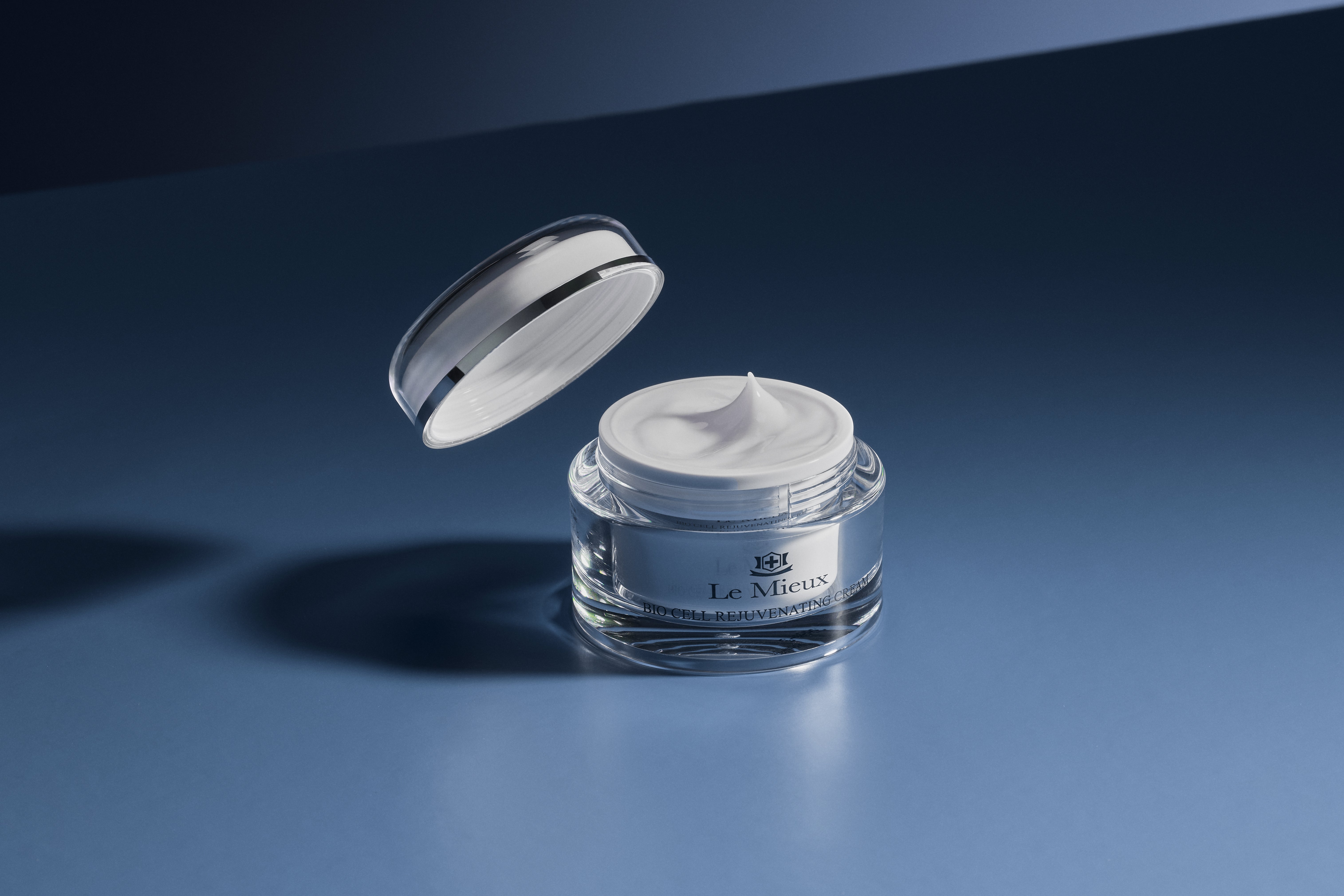 フェイスクリーム Ele Moi Queen Gold Comfort Gel 120g Moisturizers